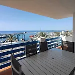 דירה El Faro 3 *